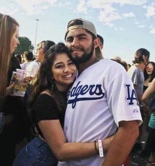 吃屁男明星,揭秘那些让人忍俊不禁的男明星“屁事”