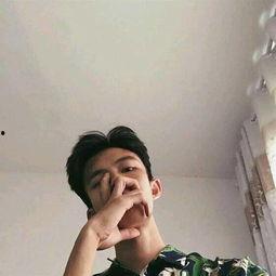 找到网红的照片说说,镜头下的时尚与魅力瞬间